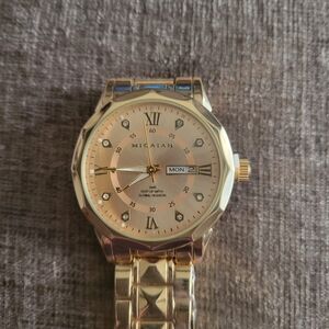 Gold Men's Watch